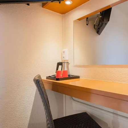 Hotell Comfort Lille L'union Tourcoing