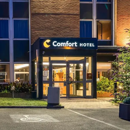 Comfort Lille L'union Отель 3*