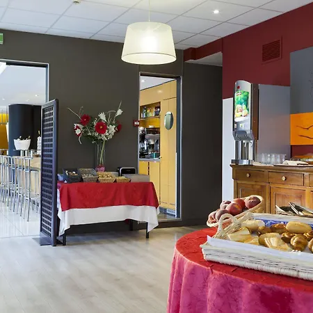 Comfort Lille L'union Hotel 3*